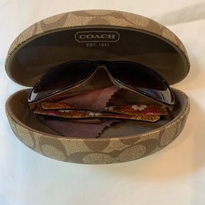 Women’s sunglasses